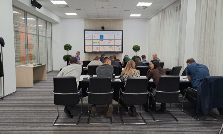 photo_5424806865134095619_y